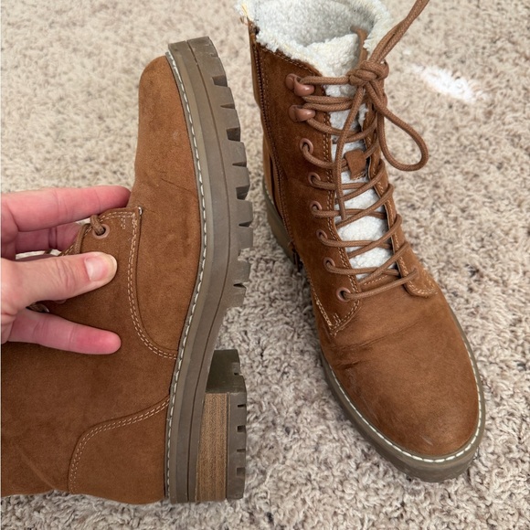 Universal Thread Tan Lace-Up or Zip-Up Women's Boots - Picture 6 of 6